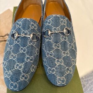 Gucci Denim Loafers with Silver Detailing size 38